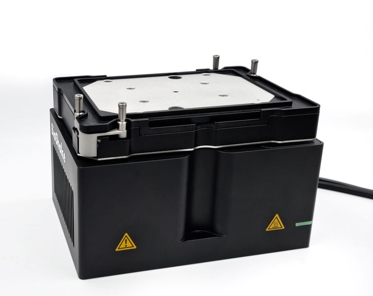 BioShake Q1 | Professional heater-cooler shaker for microplates 