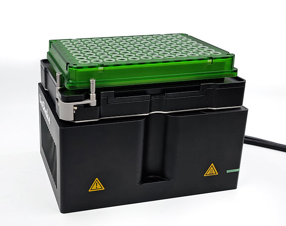 BioShake Q1 | Professional heater-cooler shaker for microplates BioShake Q1 | Professional heater-cooler shaker for microplates